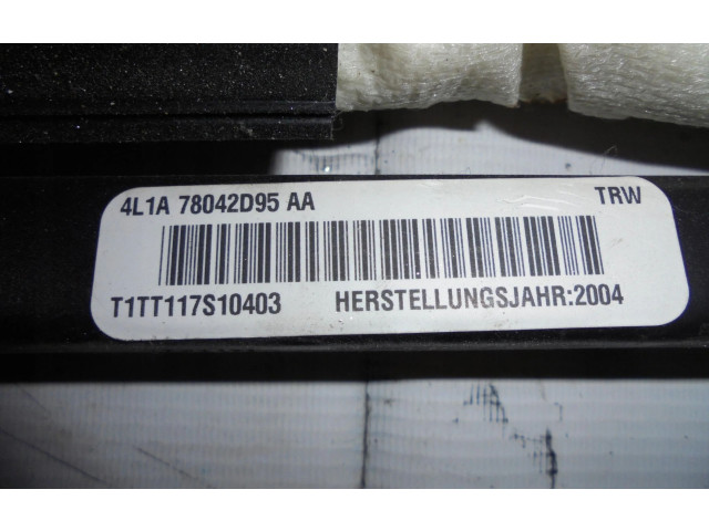 Боковая подушка безопасности 4L1A   Lincoln Navigator