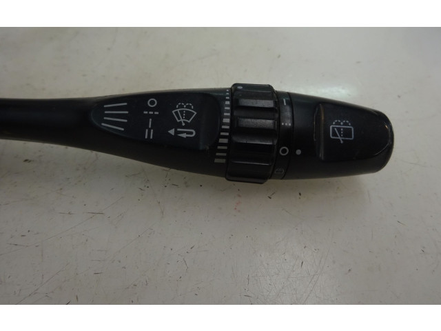 Ручка стеклоочистителей Mitsubishi Montero