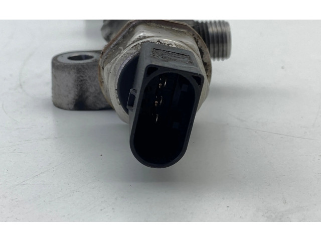 Vstřikovací lišta 04L906054, 04L130764C Volkswagen Passat Alltrack DFCA