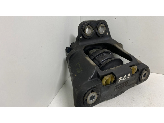 Подушка двигателя