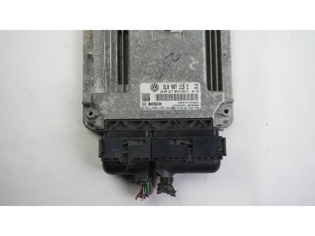 Блок управления двигателя 5L0907115E, 0261S08496 Skoda Yeti (5L)