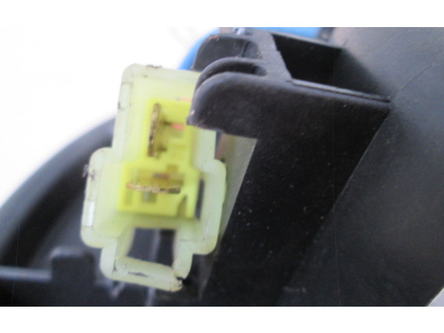 Вентилятор печки Mitsubishi Carisma