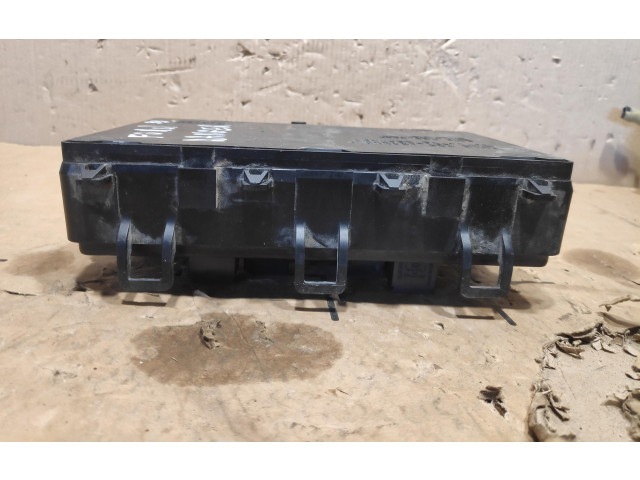 Блок предохранителей GB3T-14D068-KA Ford Ranger