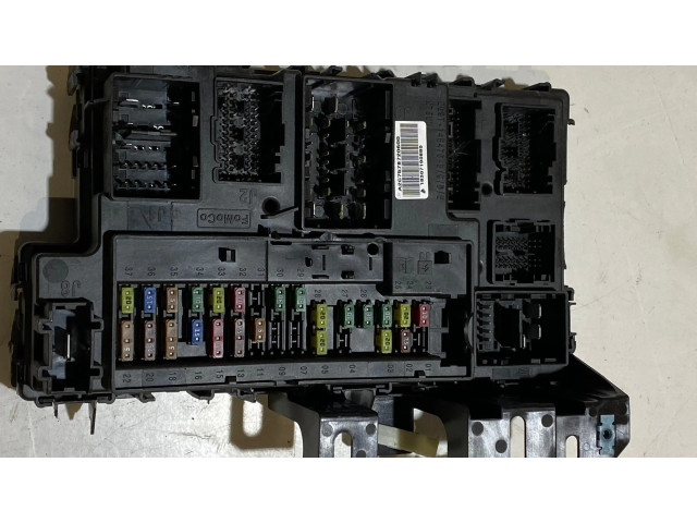 Pojistková skříňka JR3T15604 Ford Mustang VI 2016