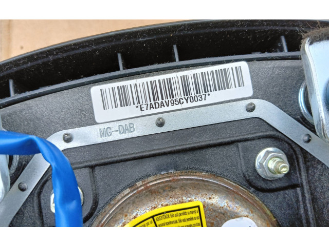 Подушка безопасности водителя    KIA Magentis