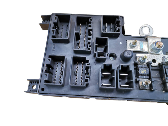 Блок предохранителей 8637841, 518323324 Volvo S60