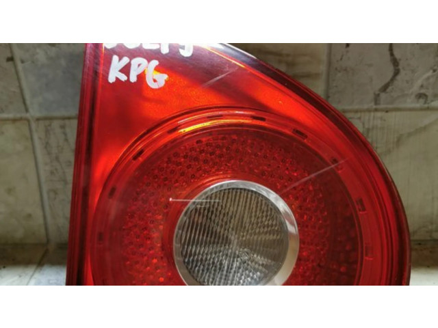 Задний фонарь левый сзади 285001, 1K69452559 Volkswagen Golf V 2003-2009 года