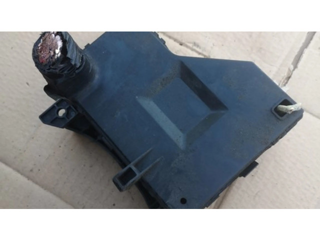 Блок предохранителей MR482517 Mitsubishi Carisma