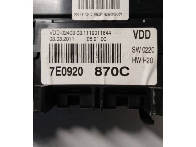 Přístrojová deska Volkswagen Transporter - Caravelle T5 2011 7E0920870C, VDD02403