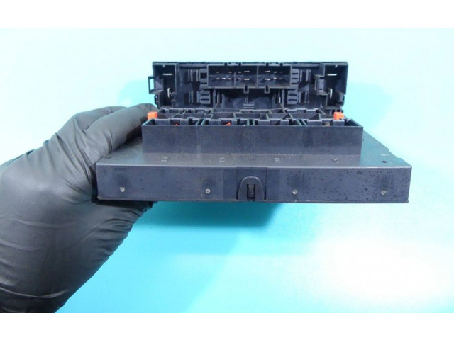 Зеркало (механическое)       Volkswagen PASSAT CC  2008 - 2016 года   