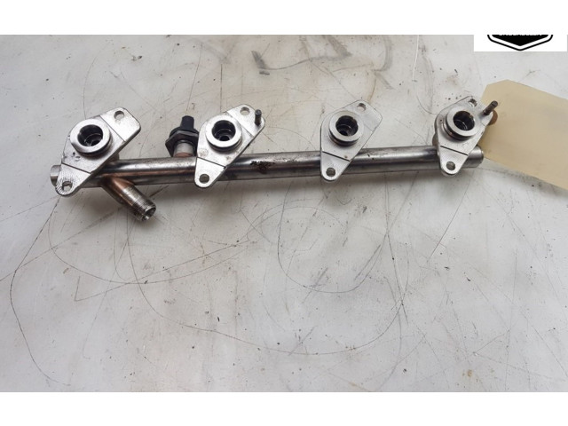 Vstřikovací lišta A2740700995 Mercedes-Benz C W205 M274.920