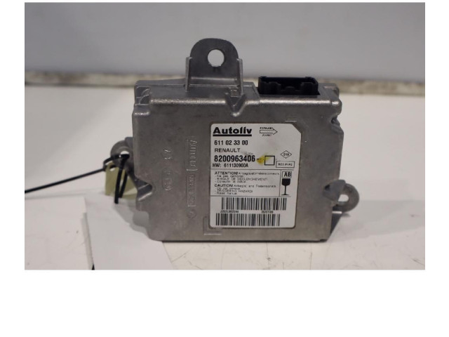 Блок подушек безопасности 8200963406 Renault Clio III