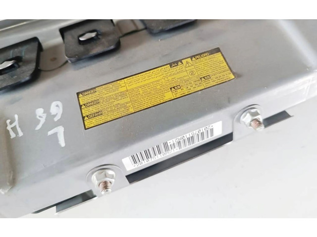 Подушка безопасности для колен 201075110M21 Lexus GS 300 350 430 450H