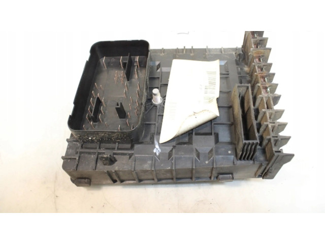 Блок предохранителей Volkswagen Touran I