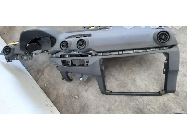 Блок подушек безопасности 81A880201P, 5Q0959655BJ Audi Q2 -