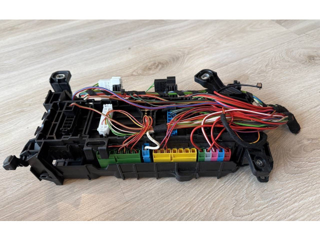 Блок предохранителей A2465400040, 2465400040   Mercedes-Benz A W176    