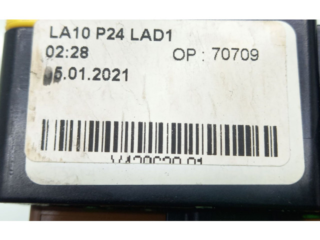 Блок предохранителей 9804848480 Peugeot 2008 II