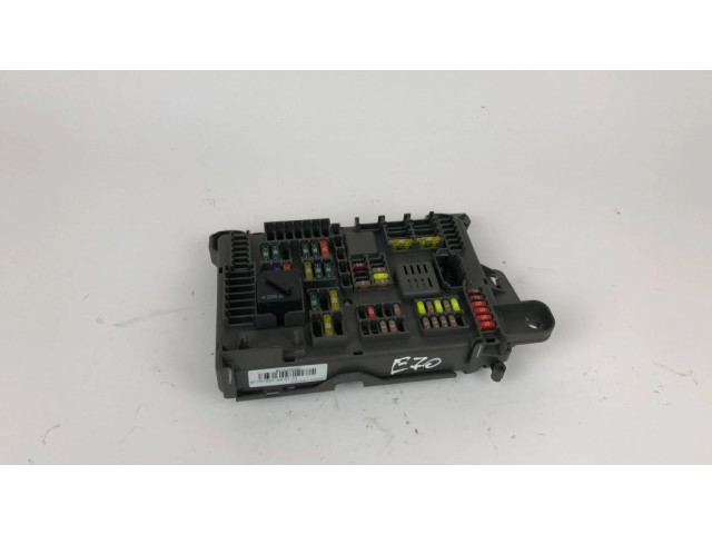 Pojistková skříňka 67761951, B010105300 BMW X5 E70 2013