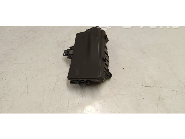 Блок предохранителей 5wa907361a Skoda Octavia Mk4