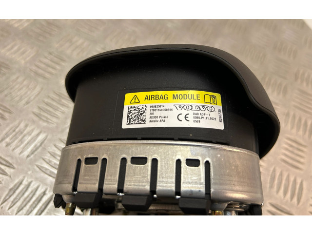 Подушка безопасности водителя 39825814   Volvo XC90