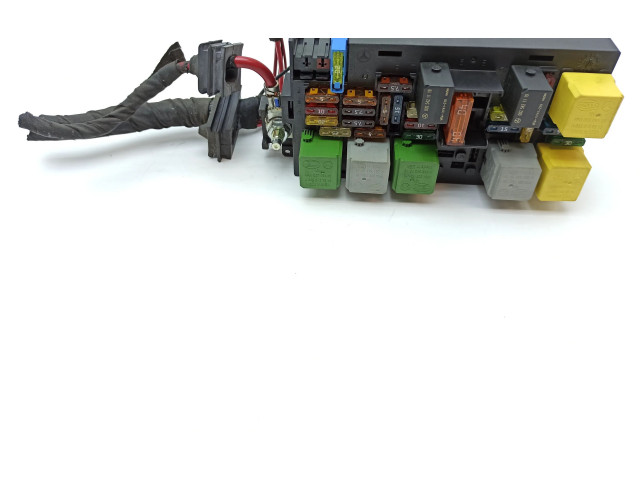 Блок предохранителей A1645403572   Mercedes-Benz R W251    