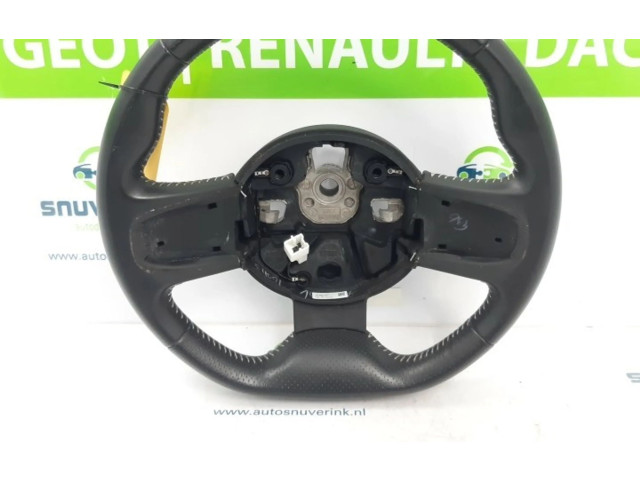 Руль Renault Twingo III 2014 - года 484001757R, 484001757R