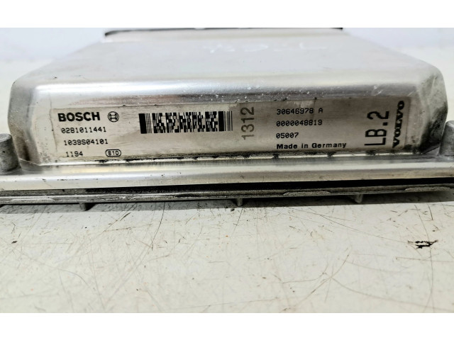 Блок управления двигателя 0281011441, 30646978A   Volvo V70