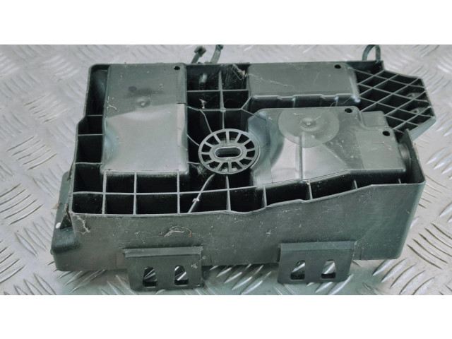 Другая деталь двигателя