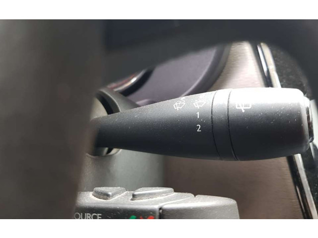 Ручка стеклоочистителей 8201168008 Dacia Lodgy