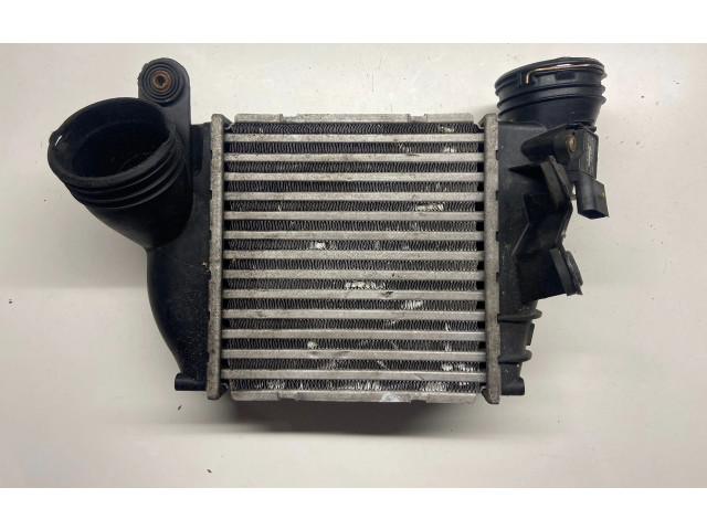 Радиатор интеркулера 1J0145803N, IA1307 Skoda Octavia Mk2 (1Z)