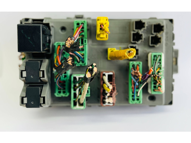 Блок предохранителей 052826051399, 3820AS1AG300 Honda Accord