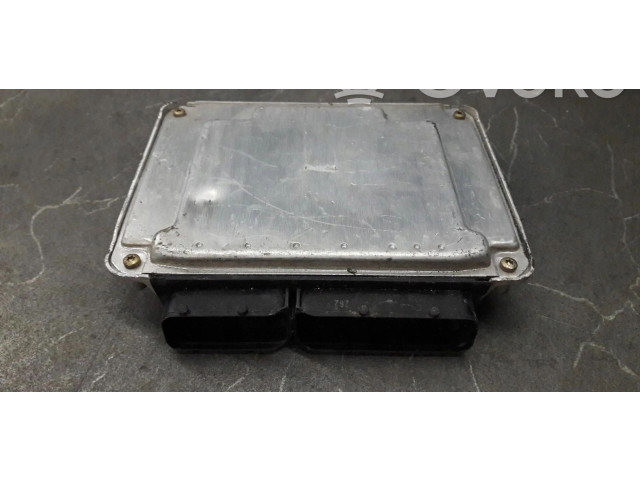 Блок управления двигателем Блок управления 038906019FJ Skoda Octavia Mk1 (1U)