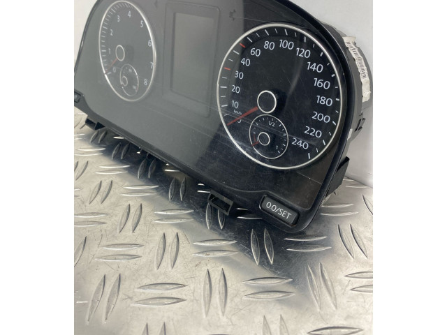 Панель приборов 1T0920865D Volkswagen Touran II