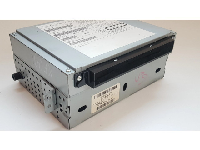 Радио/ проигрыватель CD/DVD / навигация