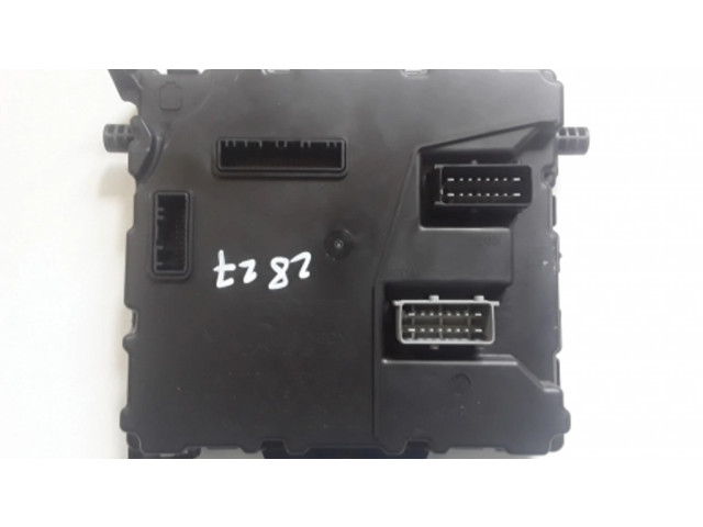 Блок комфорта 8201077406, 8201077406B   Renault Kangoo II   