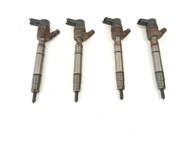 Vstřikovač 338002A110, 0445110223   KIA Cerato    D4FA 