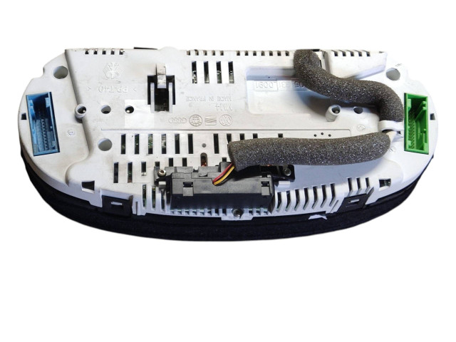 Спидометр (приборный щиток) 8L0920900F Audi A3 S3 8L