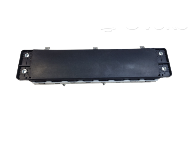 Подушка безопасности для колен P031351334, 1T180540211057   Volvo XC90