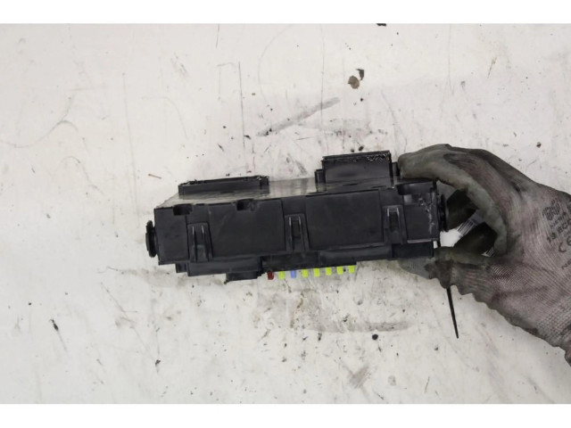 Блок предохранителей Jeep Renegade