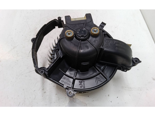 Вентилятор печки       Peugeot Partner