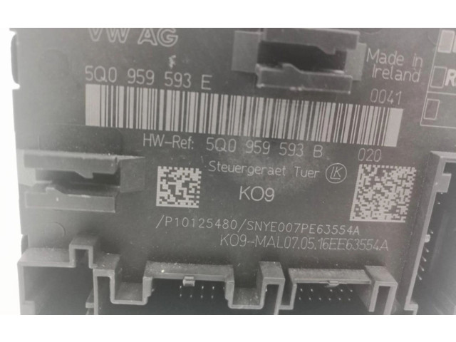 Блок управления двигателя 5Q0959593E   Volkswagen PASSAT