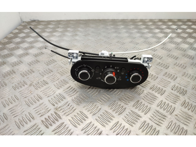 Блок предохранителей  5P3741700   Dacia Sandero II    