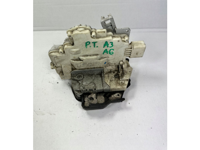 Zámek zadních dveří Audi A6 S6 C5 4B 2003