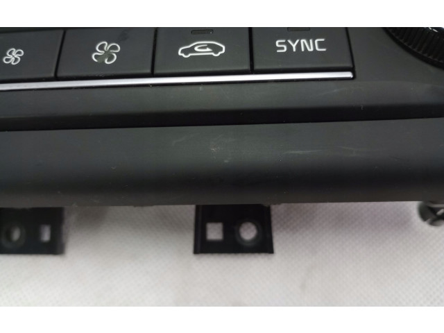 Блок управления климат-контролем 97250J7202 KIA Ceed