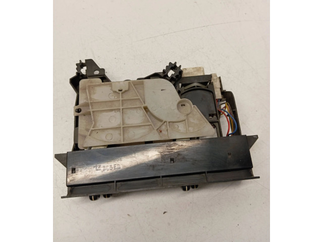 Блок управления климат-контролем    Mazda 323 F