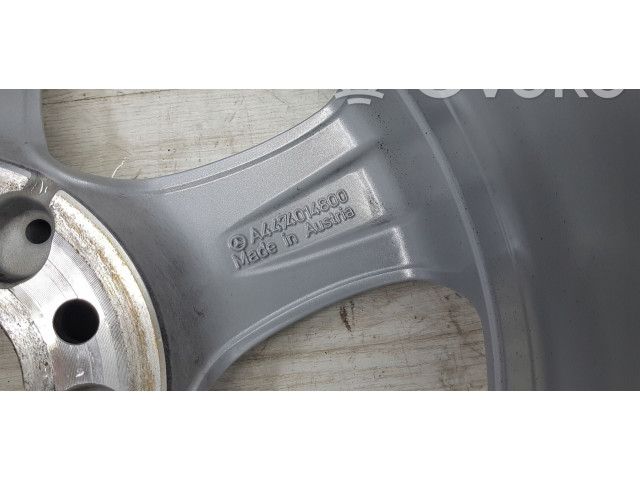 Vstřikovací lišta Mercedes-Benz Vito Viano W447