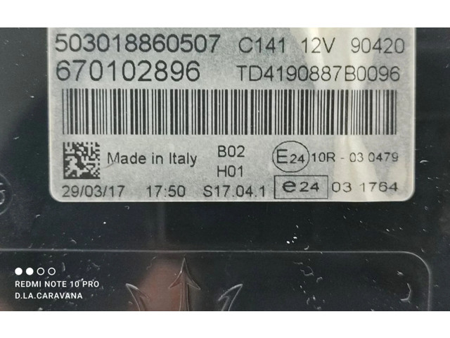 Přístrojová deska Maserati Levante 2017 670102896