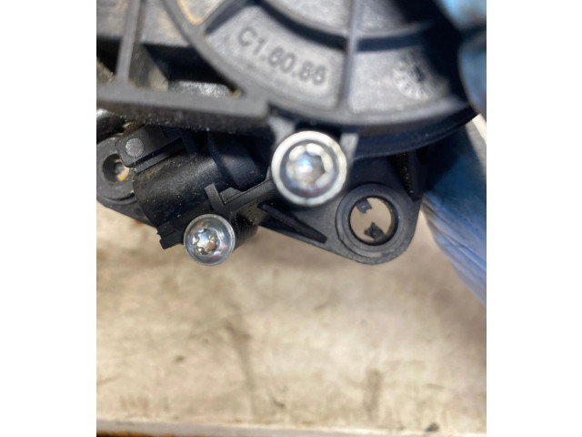 Моторчик дворников 990915 Volvo S80