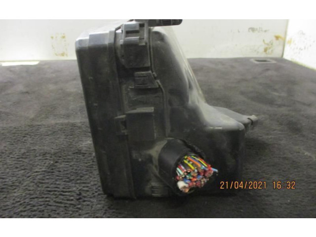 Блок предохранителей    Citroen C-Crosser    