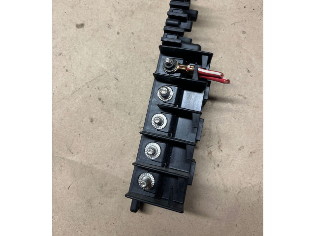 Блок предохранителей  8L0941822, 890081000   Audi A3 S3 8L    